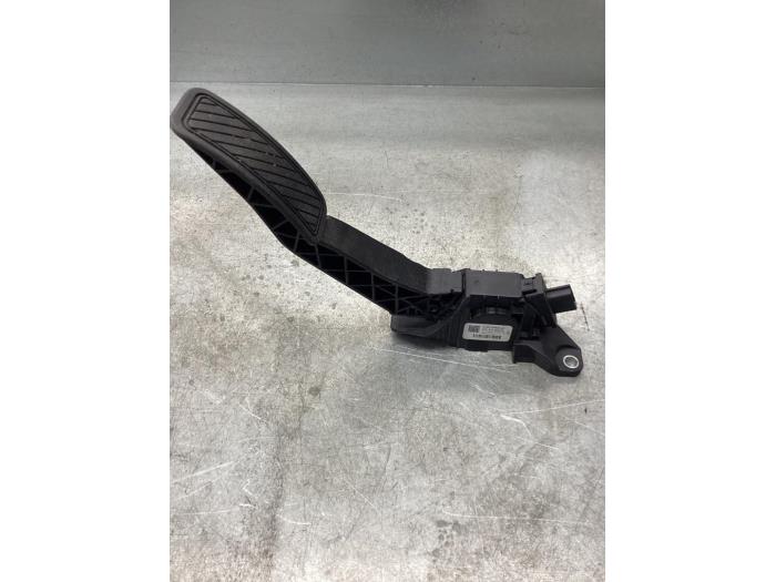 Throttle pedal position sensor Ford Fiesta 7 1.1 TiVCT 12V 70