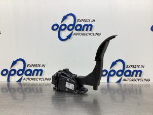 Used Accelerator pedal Volkswagen Fox (5Z) 1.2 Price € 35,00 Margin scheme offered by Gebr Opdam B.V.