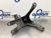 Engine mount from a Audi A4 (B9) 1.4 TFSI 16V 2016