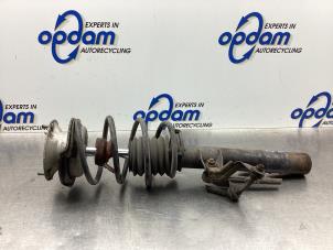 Used Front shock absorber rod, right BMW 3 serie (E90) 318i 16V Price € 75,00 Margin scheme offered by Gebr Opdam B.V.