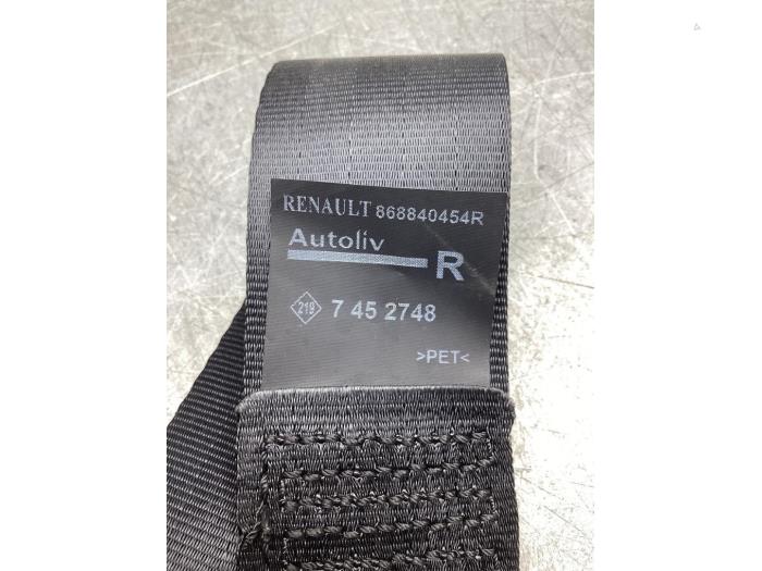 Front seatbelt, right from a Renault Clio IV (5R) 0.9 Energy TCE 90 12V 2018