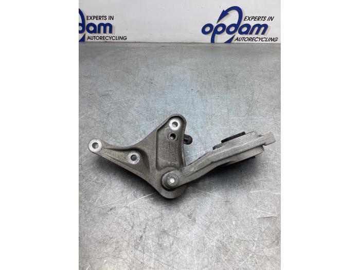 Used Engine mount Opel Mokka/Mokka X 1.4 Turbo 16V 4x2 Price € 60,00 Margin scheme offered by Gebr Opdam B.V.