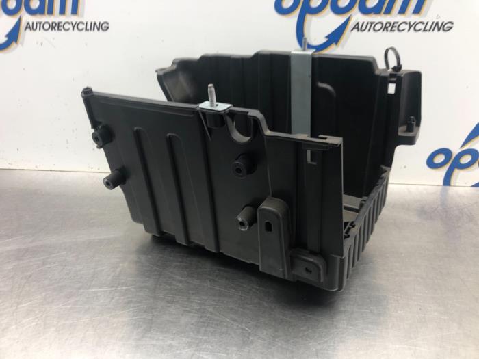 Battery box from a Ford Fiesta 7 1.0 EcoBoost 12V 100 2018