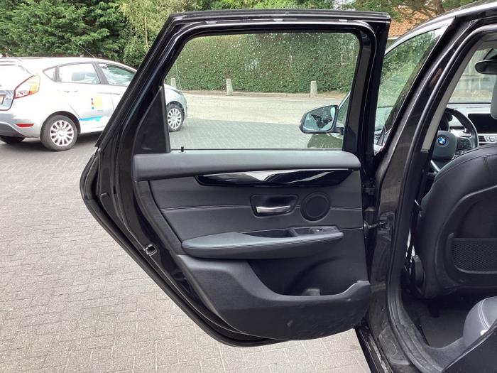 Drzwi lewe tylne wersja 4-drzwiowa z BMW 2 serie Active Tourer (F45) 218d 2.0 TwinPower Turbo 16V 2015
