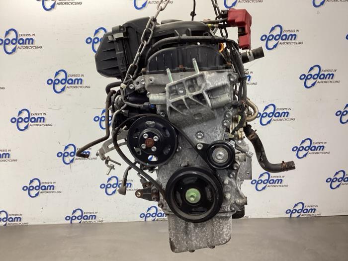 Engine from a Suzuki Celerio (LF) 1.0 12V Dualjet 2016