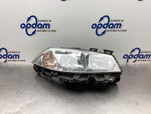 Used Headlight, right Renault Megane II (LM) 1.4 16V 82 Price € 50,00 Margin scheme offered by Gebr Opdam B.V.