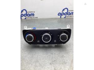 Used Heater control panel Renault Clio IV (5R) 1.5 Energy dCi 90 FAP Price € 30,00 Margin scheme offered by Gebr Opdam B.V.