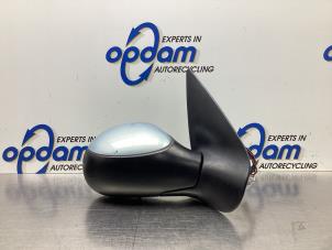 Used Wing mirror, right Peugeot 206 (2A/C/H/J/S) 1.4 XR,XS,XT,Gentry Price € 50,00 Margin scheme offered by Gebr Opdam B.V.