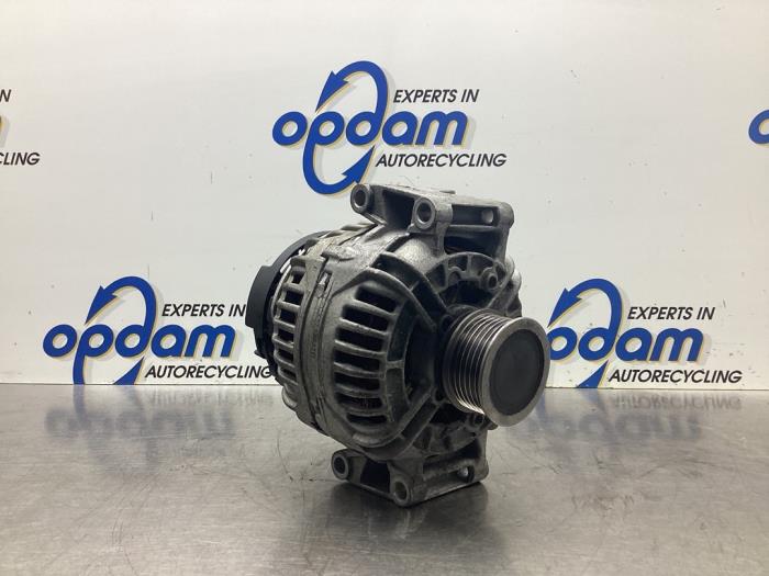 Begagnade Dynamo Audi A6 (C5) 2.0 20V Pris € 68,00 Marginaltabell erbjuds av Gebr Opdam B.V.