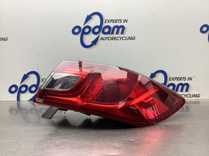 Taillight, right from a Renault Clio IV (5R) 1.5 Energy dCi 90 FAP 2014