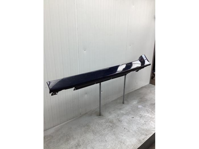 Side skirt, left from a BMW 2 serie Active Tourer (F45) 218d 2.0 TwinPower Turbo 16V 2015