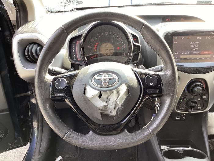 Volante de un Toyota Aygo (B40) 1.0 12V VVT-i 2015