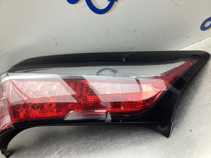 Tylne swiatlo pozycyjne lewe z Toyota Aygo (B40) 1.0 12V VVT-i 2015