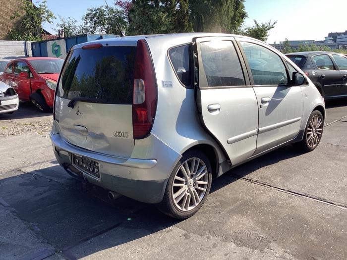 Tür 4-türig rechts vorne Mitsubishi Colt 1.5 16V CZ3 A50