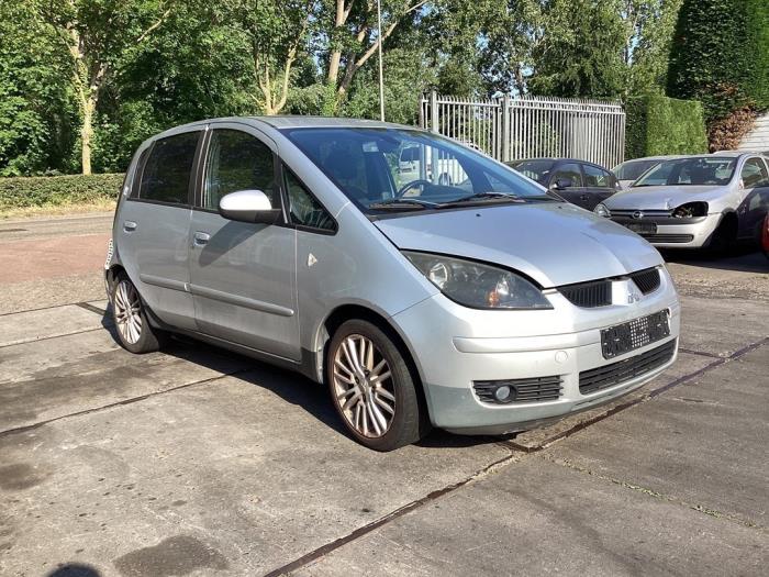 Tür 4-türig rechts vorne Mitsubishi Colt 1.5 16V CZ3 A50