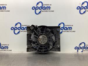 Usagé Ventilateur clim Opel Zafira (F75) 2.0 16V Turbo OPC Prix € 60,00 Règlement à la marge proposé par Gebr Opdam B.V.
