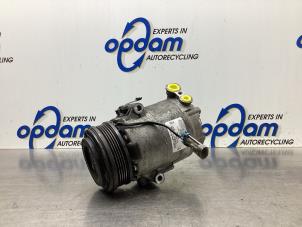 Usados Bomba de aire acondicionado Opel Zafira (F75) 2.0 16V Turbo OPC Precio € 150,00 Norma de margen ofrecido por Gebr Opdam B.V.