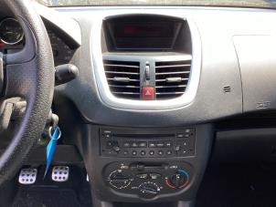 Radio/Lecteur CD Peugeot 206+ 1.4 XS - 96635823XT CLARION