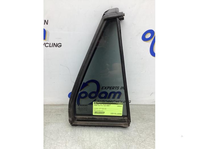 Usados Ventanilla triangular derecha detrás Suzuki SX4 S-Cross (JY) 1.4 Booster Jet Turbo 16V Precio € 50,00 Norma de margen ofrecido por Gebr Opdam B.V.