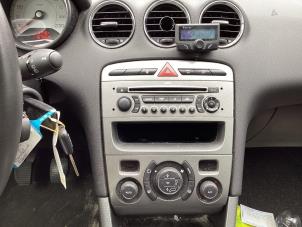 Gebrauchte Radio CD Spieler Peugeot 308 (4A/C) 1.6 16V THP 150 Preis € 100,00 Margenregelung angeboten von Gebr Opdam B.V.