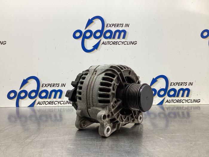 Begagnade Dynamo Audi A3 (8L1) 1.6 Pris € 90,00 Marginaltabell erbjuds av Gebr Opdam B.V.
