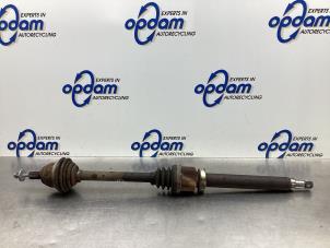 Used Front drive shaft, right Ford Focus 2 Wagon 1.6 16V Price € 50,00 Margin scheme offered by Gebr Opdam B.V.