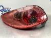 Taillight, left from a Peugeot 206 CC (2D) 1.6 16V 2003