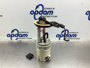 Begagnade Bensinpump Mercedes A (W169) 1.7 A-170 5-Drs. Pris € 75,00 Marginaltabell erbjuds av Gebr Opdam B.V.