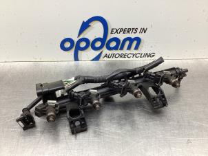 Used Injector (petrol injection) Renault Clio III (BR/CR) 1.2 16V 75 Price € 100,00 Margin scheme offered by Gebr Opdam B.V.