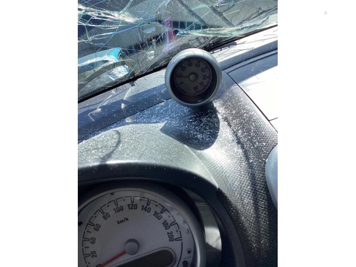 Używane Obrotomierz Opel Agila (B) 1.2 16V Cena € 32,00 Procedura marży oferowane przez Gebr Opdam B.V.
