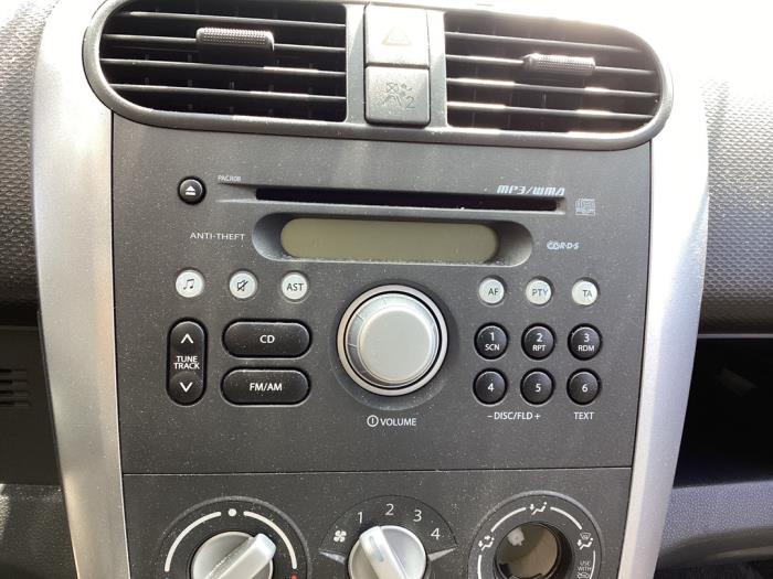 Radioodtwarzacz CD z Opel Agila (B) 1.2 16V 2010
