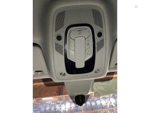 Usagé Eclairage intérieur avant Audi A4 (B9) 2.0 40 TDI 16V Prix € 100,00 Règlement à la marge proposé par Gebr Opdam B.V.