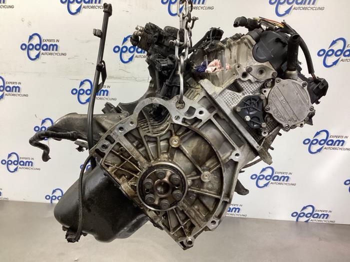 Motor from a BMW 3 serie Touring (E46/3) 318i 16V 2003