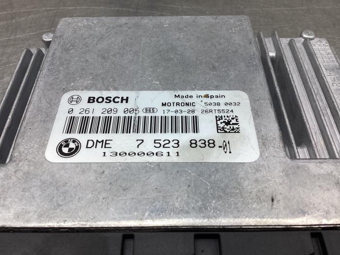 Engine management computer from a BMW 3 serie Touring (E46/3) 318i 16V 2003