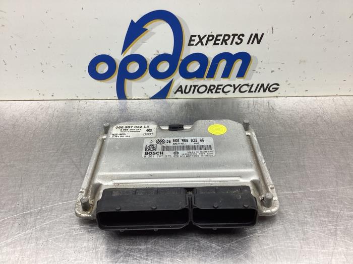 Used Engine management computer Volkswagen Golf IV (1J1) 2.3 V5 GTI 20V Price € 135,00 Margin scheme offered by Gebr Opdam B.V.