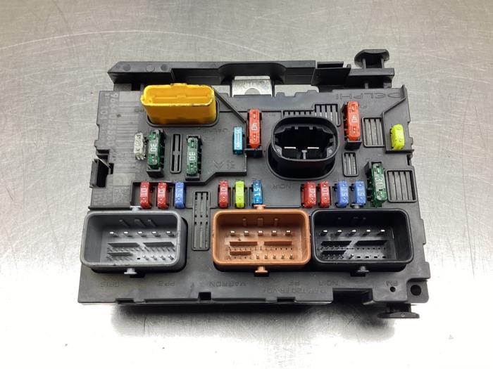 Fuse box Peugeot 207/207+ 1.6 16V VTi - BSML0400 DELPHI