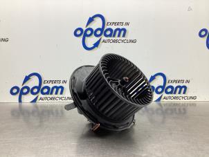 Used Heating and ventilation fan motor Mercedes B (W245,242) 2.0 B-200 CDI 16V Price € 40,00 Margin scheme offered by Gebr Opdam B.V.