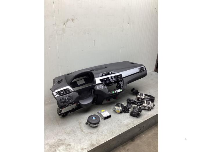 Airbag set+module BMW X1 sDrive 20i 2.0 16V Twin Power Turbo 65779484303