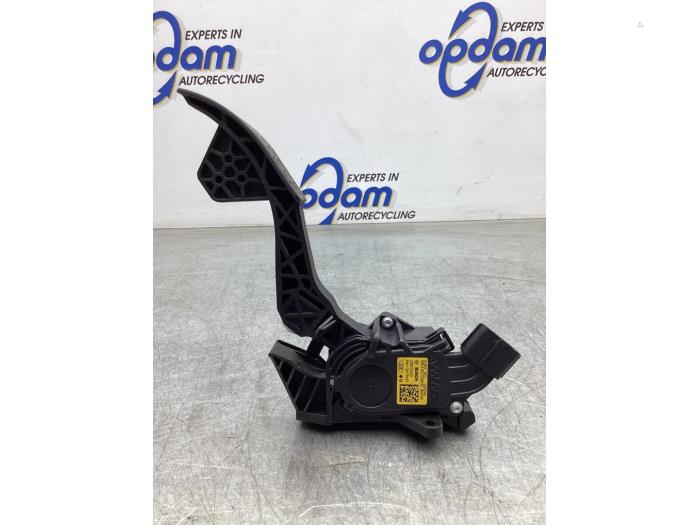 Begagnade Gaspedalsensor Skoda Fabia III Combi (NJ5) 1.0 TSI 12V Pris € 35,00 Marginaltabell erbjuds av Gebr Opdam B.V.