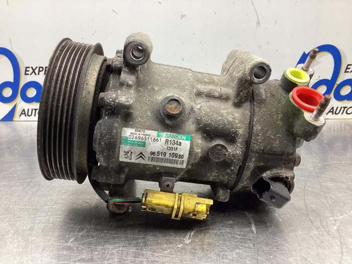 Air conditioning pump from a Peugeot 307 SW (3H) 1.6 16V 2007