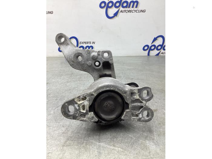 Used Engine mount Renault Trafic (1FL/2FL/3FL/4FL) 1.6 dCi 90 Price € 35,00 Margin scheme offered by Gebr Opdam B.V.