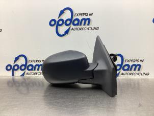 Used Wing mirror, right Renault Clio III (BR/CR) 1.2 16V TCe 100 Price € 50,00 Margin scheme offered by Gebr Opdam B.V.