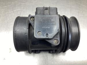 Luftmassenmesser van een Volvo S60 I (RS/HV) 2.4 20V Bi-Fuel CNG 2005
