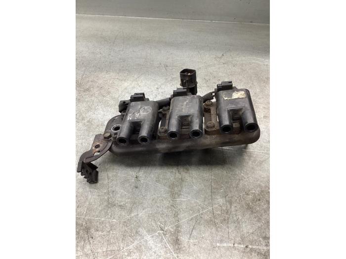 Gebrauchte Zündspule Hyundai Santa Fe I 2.7 V6 24V 4x4 Autom. Preis € 45,00 Margenregelung angeboten von Gebr Opdam B.V.