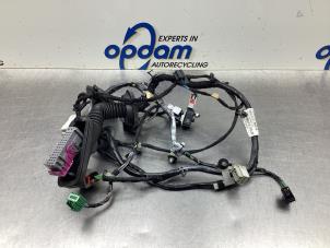 Usagé Câble (divers) Opel Astra K Sports Tourer 1.0 Turbo 12V Prix € 100,00 Règlement à la marge proposé par Gebr Opdam B.V.
