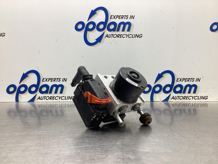 Begagnade ABS-pump Chevrolet Aveo (250) 1.4 16V LS Pris € 112,00 Marginaltabell erbjuds av Gebr Opdam B.V.