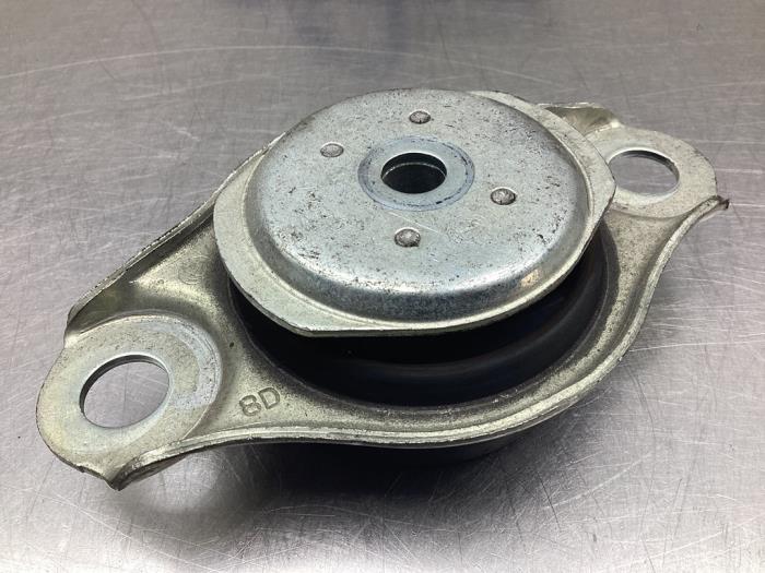 Gearbox mount from a Fiat 500 (312) 0.9 TwinAir 85 2020