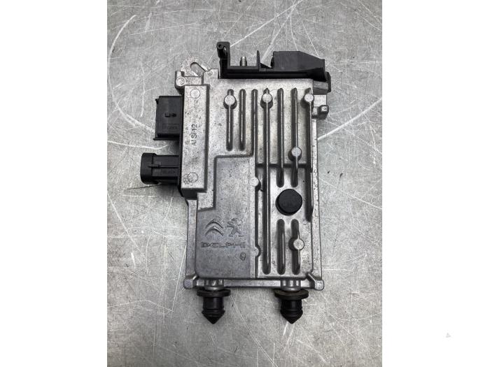 Used Start/Stop computer Peugeot 3008 II (M4/MC/MJ/MR) 1.2 12V e-THP PureTech 130 Price € 125,00 Margin scheme offered by Gebr Opdam B.V.