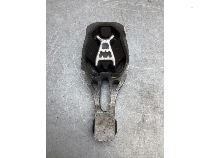 Used Engine mount Peugeot 3008 II (M4/MC/MJ/MR) 1.2 12V e-THP PureTech 130 Price € 25,00 Margin scheme offered by Gebr Opdam B.V.