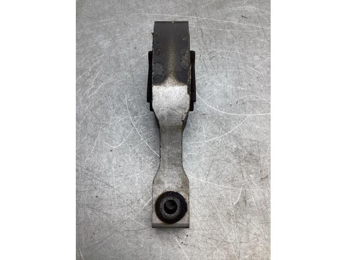 Engine mount from a Peugeot 3008 II (M4/MC/MJ/MR) 1.2 12V e-THP PureTech 130 2018